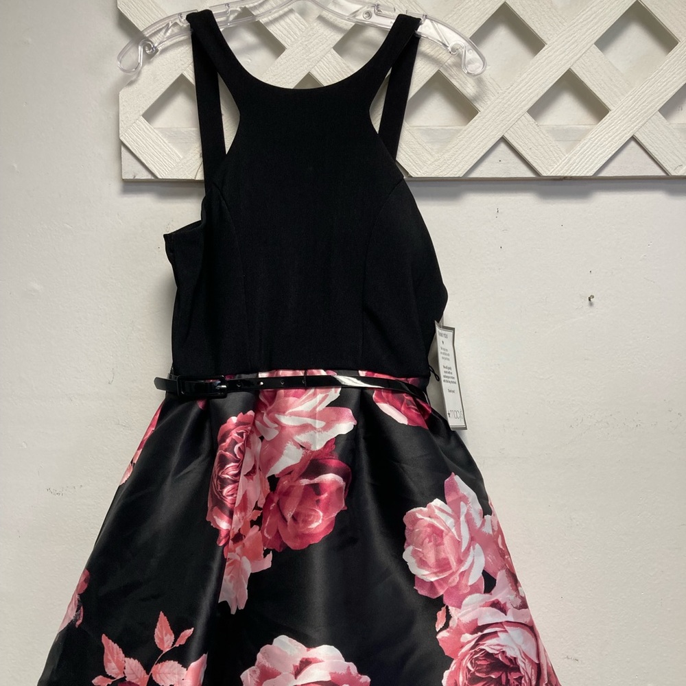 $18 MEMORIAL DAY BLOWOUT Crystal Doll womens Social Dress size 5 NWT